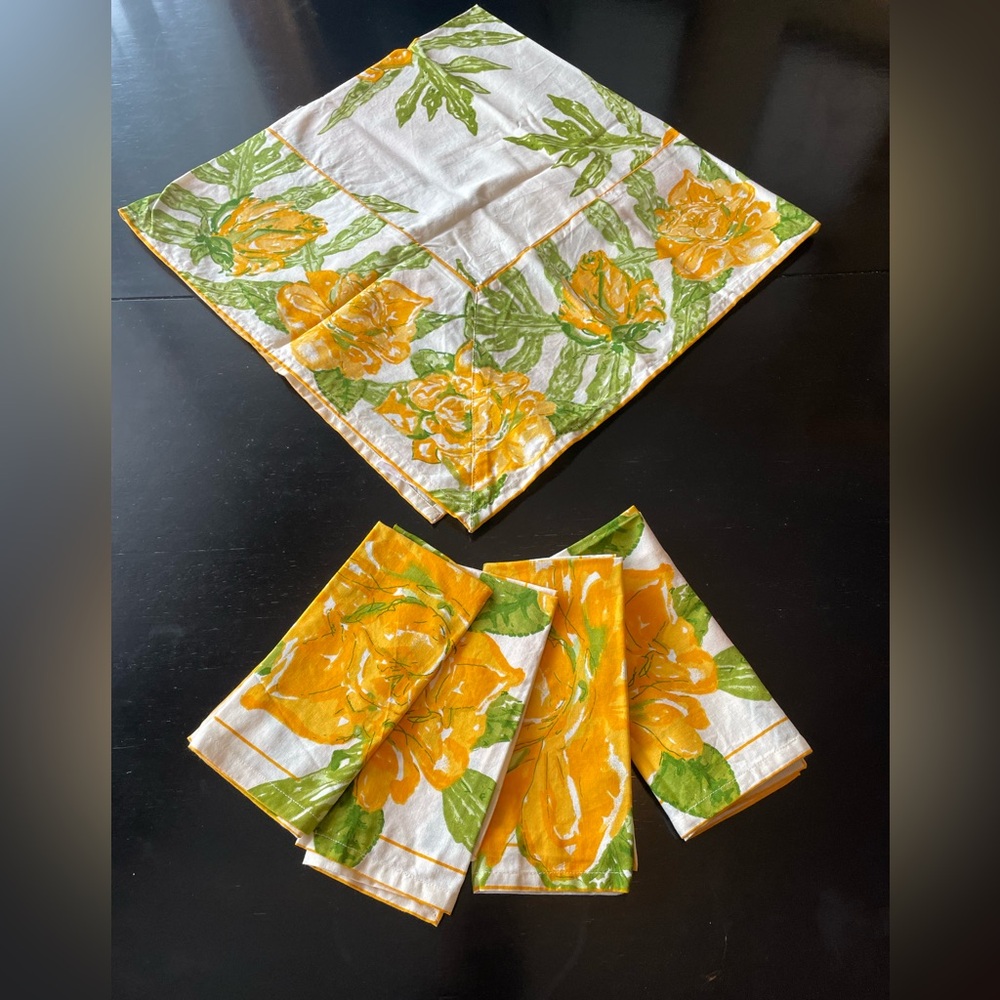 April Cornell Yellow Floral Print Tablecloth and Napkin Set